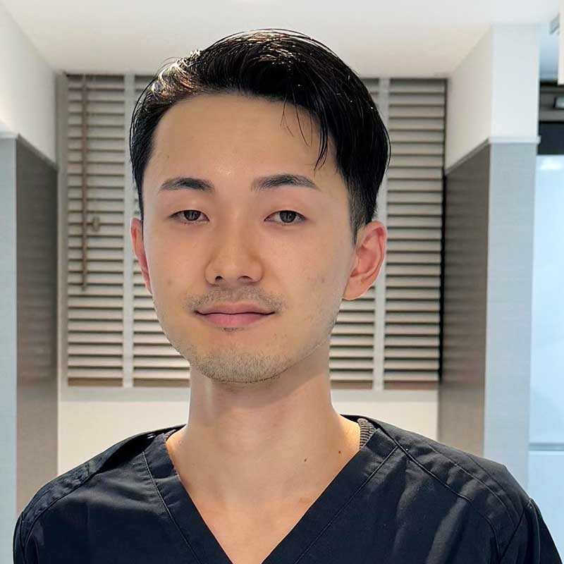 歯科医師　赤池　宏太